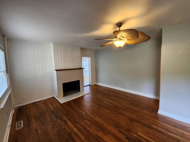 Foto del edificio - 1041 Cherokee Dr