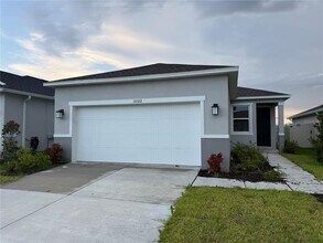 Building Photo - 10322 Star Flower Ln