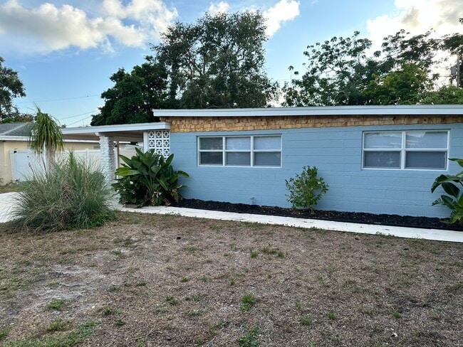 Building Photo - 5224 100th Way N