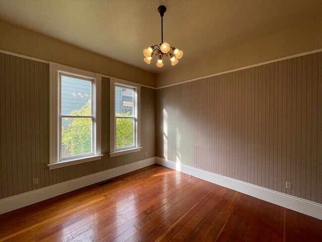 Building Photo - Available - Home in the Almond Grove Neigh...