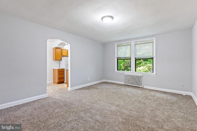 Building Photo - 1525 28th St SE