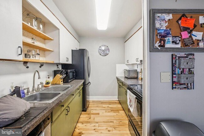 Foto del edificio - 916 Cedar St
