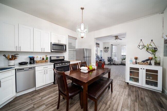 Foto del edificio - 332 New York Ave