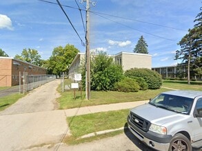 Building Photo - 17175 Redford St