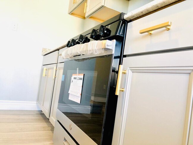 kitchen - 4859 Coco Palm Dr
