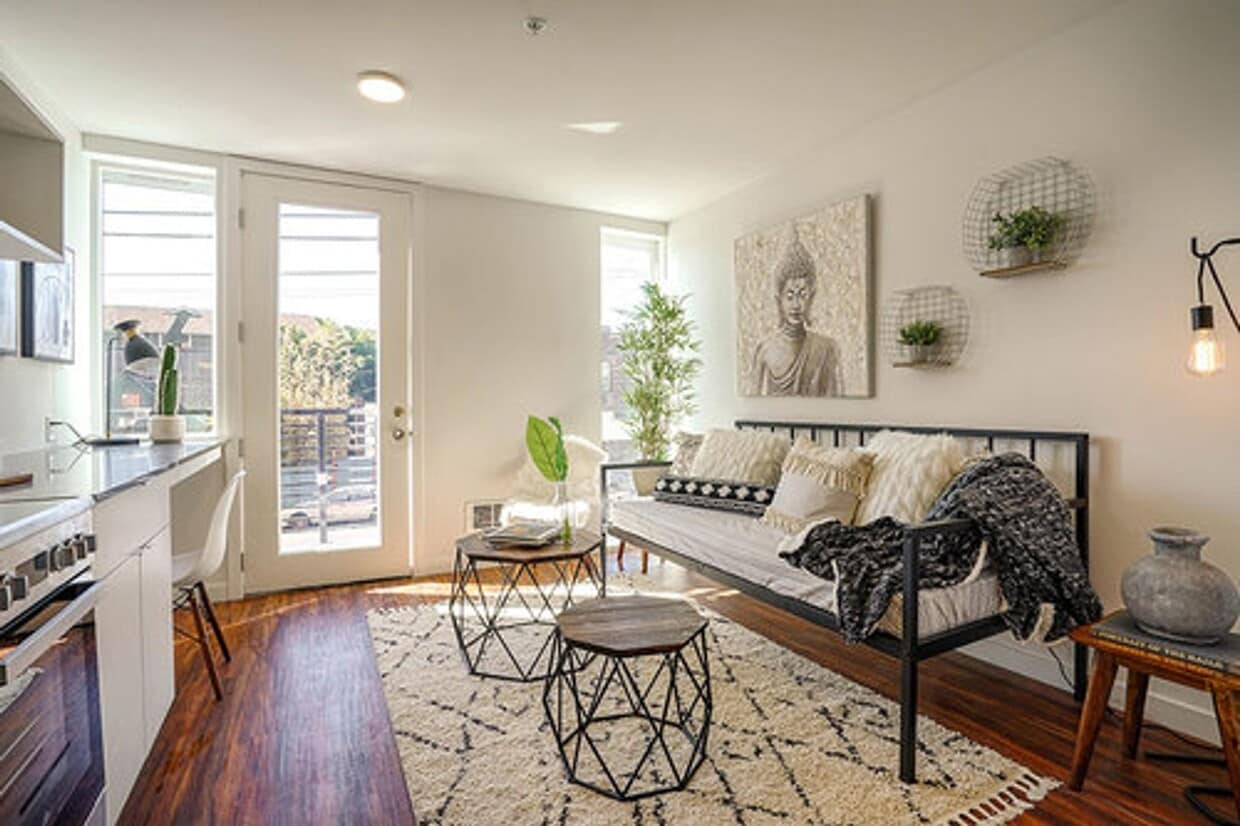 Primary Photo - Thomas Street Lofts