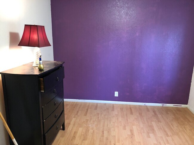 Foto del edificio - 609 E Ave J 10