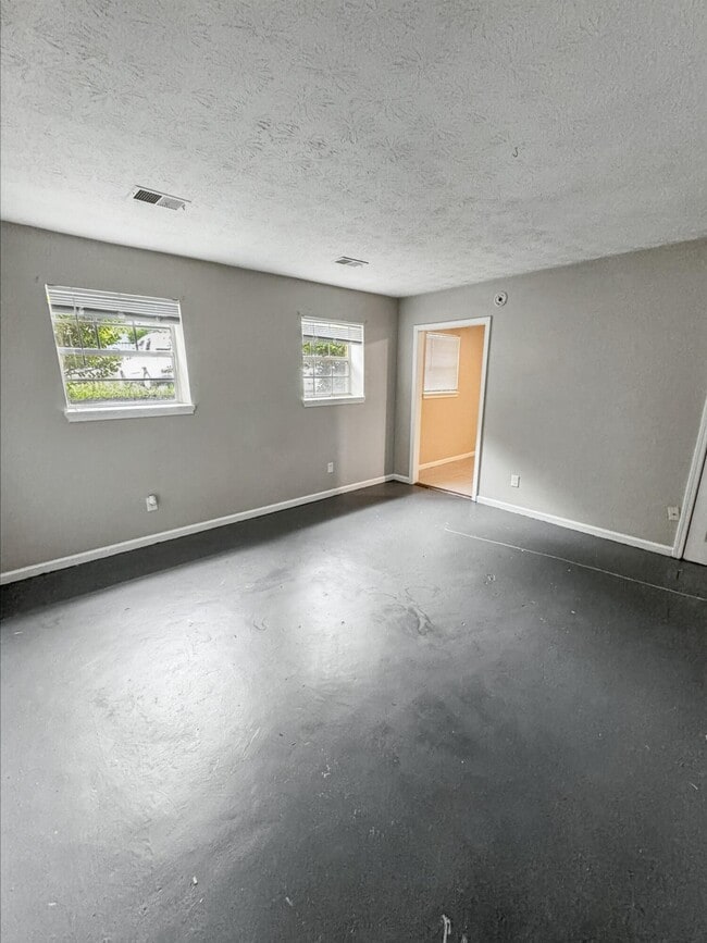 Building Photo - 185 Donabrook Ct