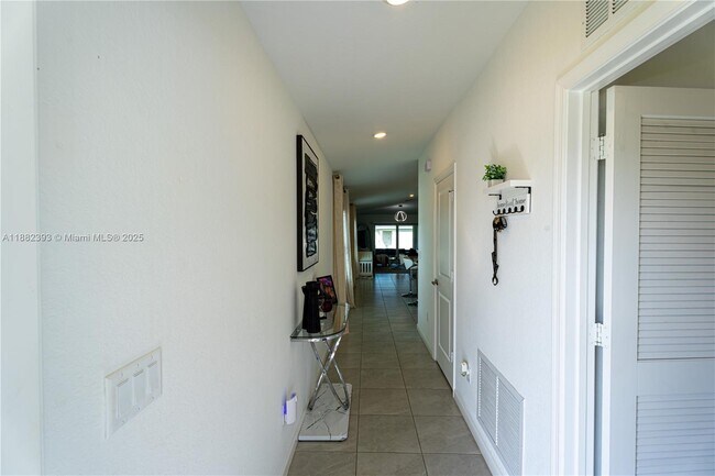 Building Photo - 6172 NW Sweetwood Dr