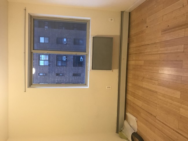 Foto del edificio - 141-33 Pershing Crescent