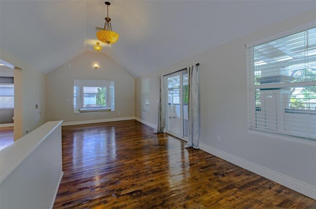 Foto del edificio - 802 8th St N