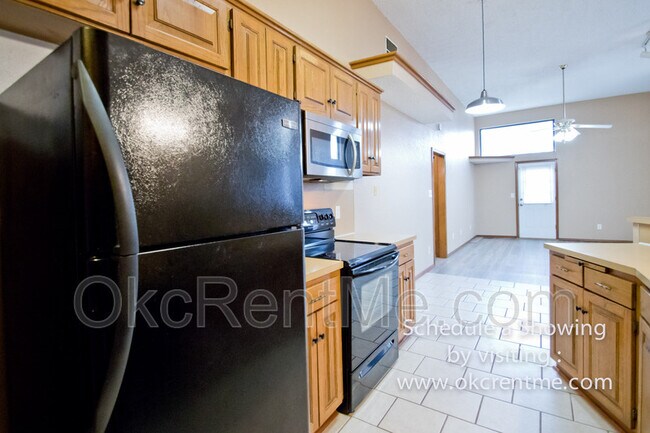 Building Photo - 2304 Cedar Brook Dr