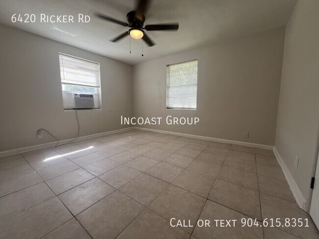 Building Photo - Newly Renovated 2BR, 1BA Duplex with Moder...