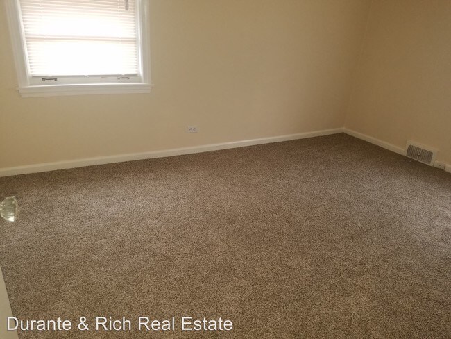 Building Photo - 2 br, 1 bath House - 438 West 126th Pl