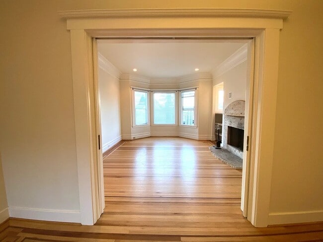 Foto del edificio - 2550 Gough St
