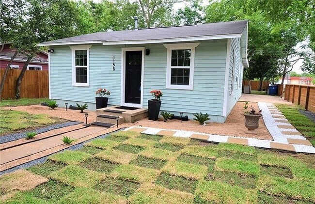 Foto del edificio - 1156 Nickols Ave