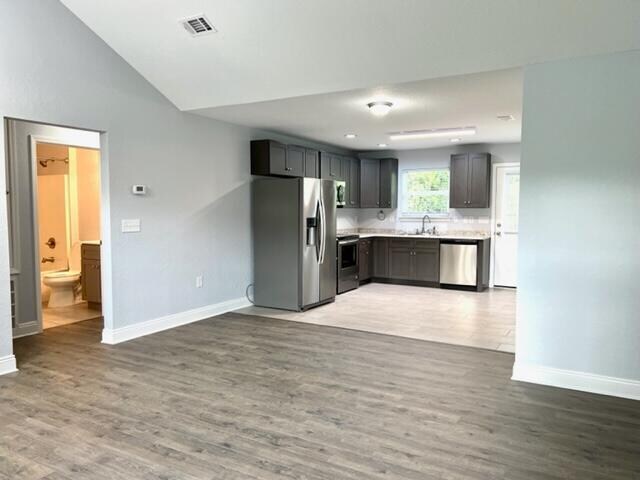 Foto del edificio - 100 Trailwood Ln