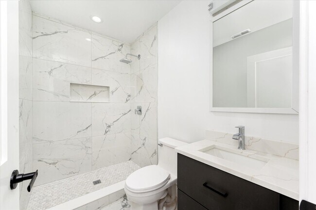Foto del edificio - 3238 S Carpenter St