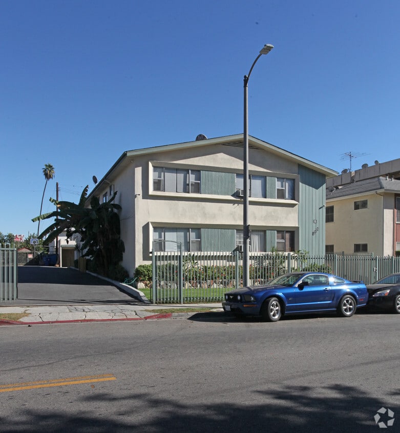 Building Photo - 1254 N Orange Dr