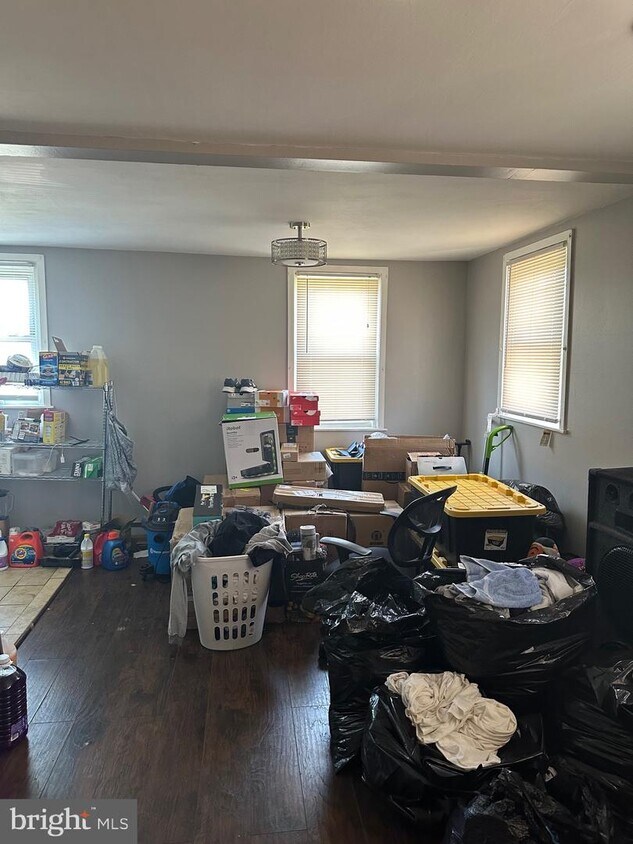 Foto principal - 1031 Fanshawe St