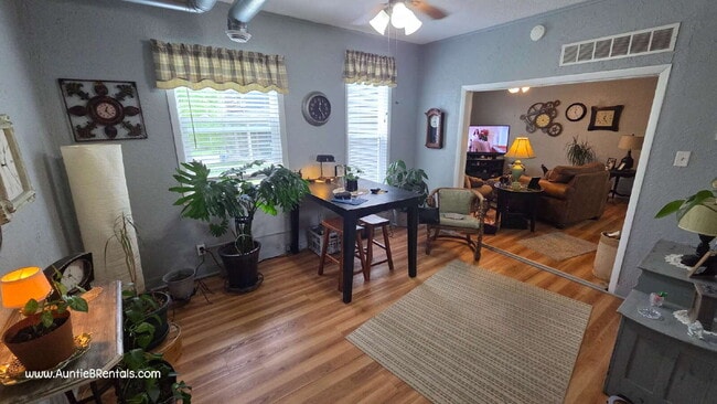 Building Photo - Triplex Lower Unit - Available for Rent - Video tour