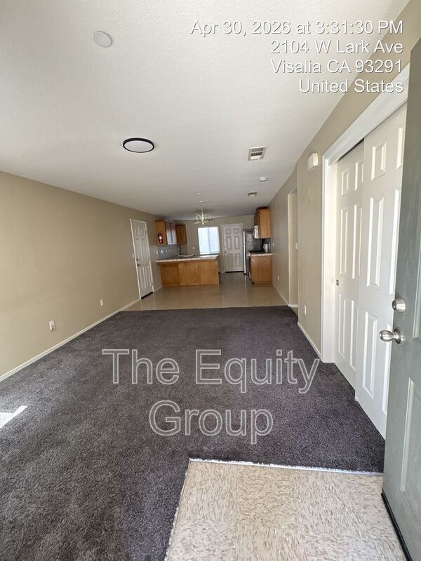 Foto del edificio - 2104 W Lark Ave