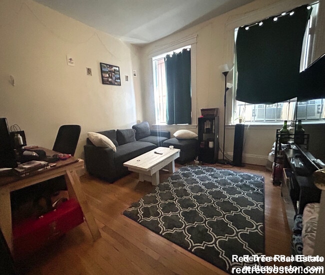 Photo - 1152 Commonwealth Ave Apartment