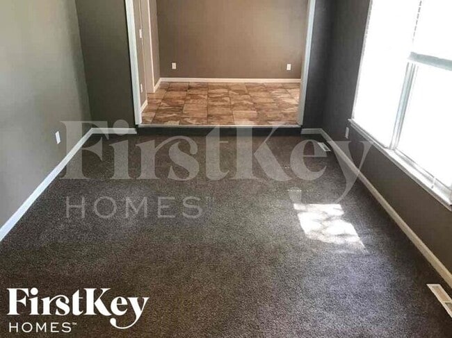 Building Photo - 14504 Laquinta Dr