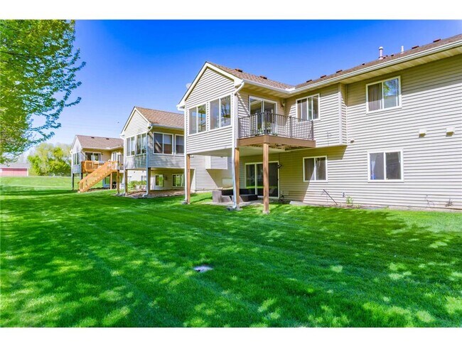 Foto del edificio - 102X Primrose Ln