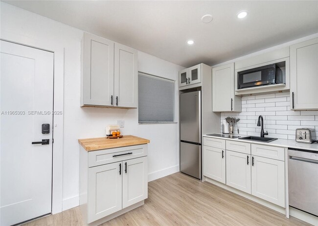 Foto del edificio - 3321 NW 19th Terrace