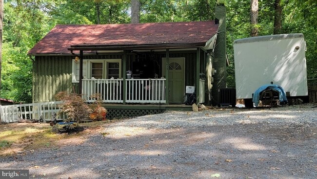 Photo - 11775 Stanbaugh Ln House