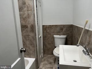 Foto del edificio - 1521 Belmont Ave