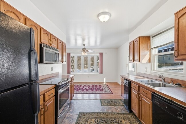 Foto del edificio - 4315 Spencer St