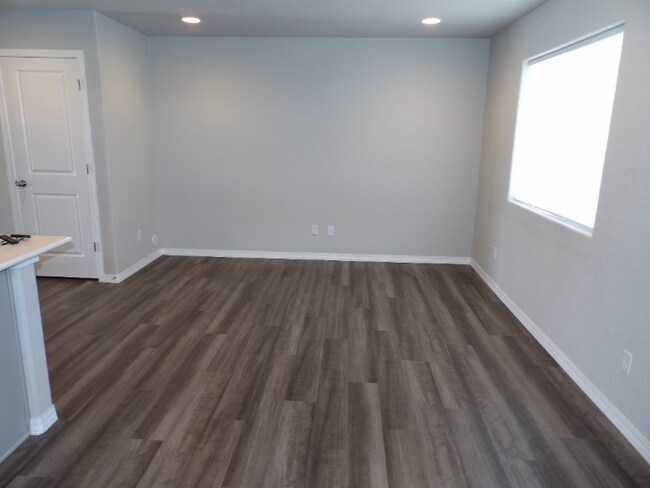 Foto del edificio - 11260 Feliz Wy