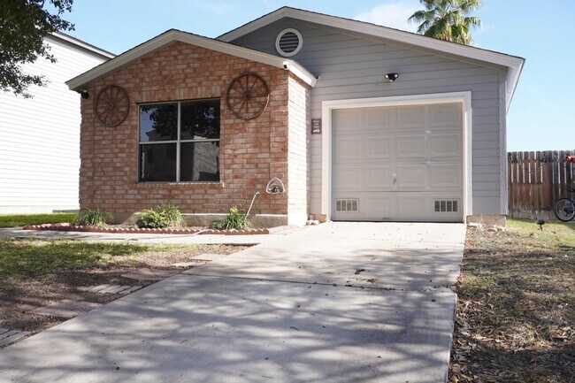 Foto del edificio - 3632 Candlehill