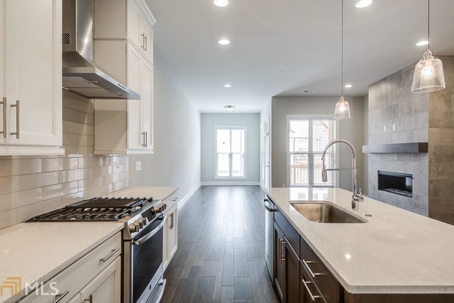 Building Photo - 4308 Parkside Pl