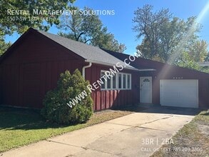 Building Photo - 5507 SW 18th Terrace