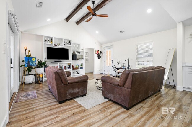 Foto del edificio - 350 Allison Ct