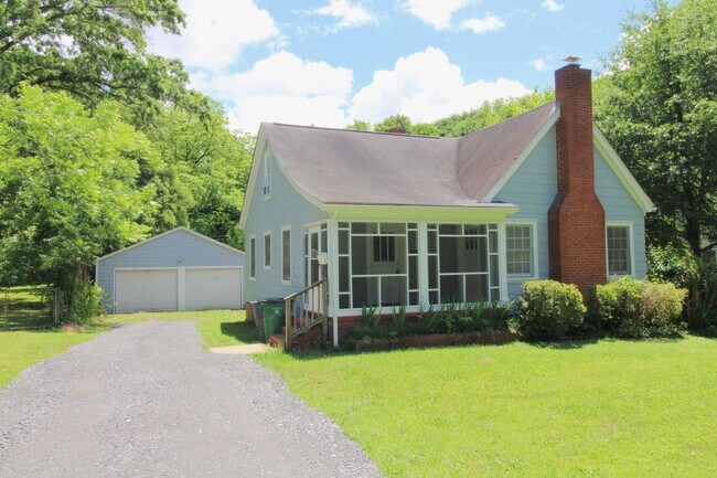 Foto del edificio - Charming 3 bedroom in Commonwealth!