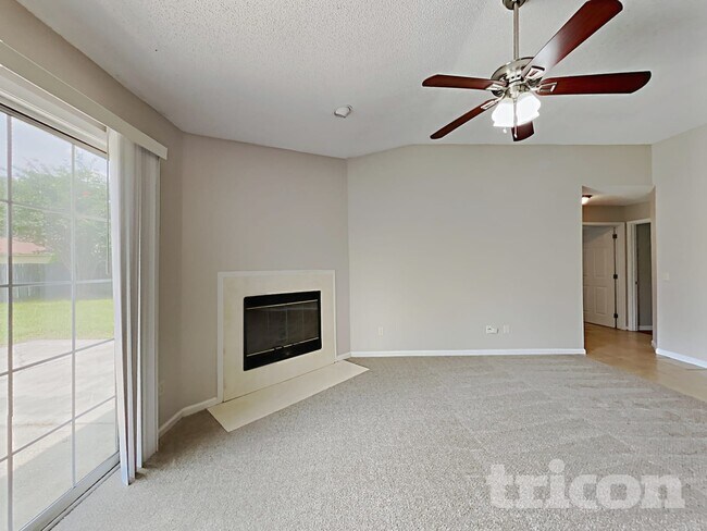 Building Photo - 522 Jimbay Dr