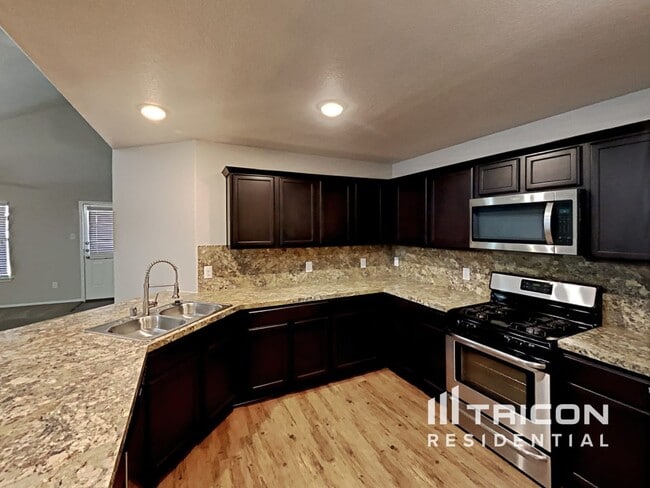 Building Photo - 15443 Refugio Verde Wy