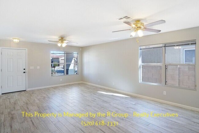 Building Photo - PENDING / RENTED