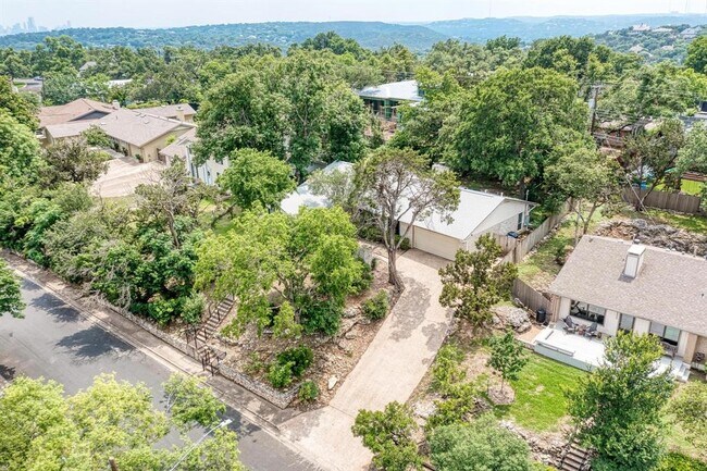 Building Photo - 6502 Sumac Dr