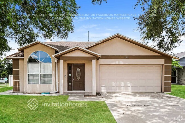 Building Photo - 2102 Ridgemore Dr