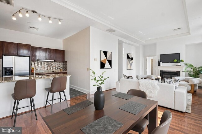Building Photo - 1512 14 Spruce Street Unit PH-2402