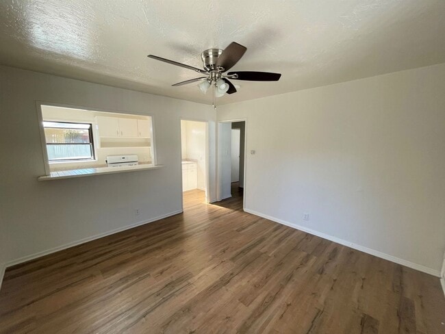 Building Photo - 740main