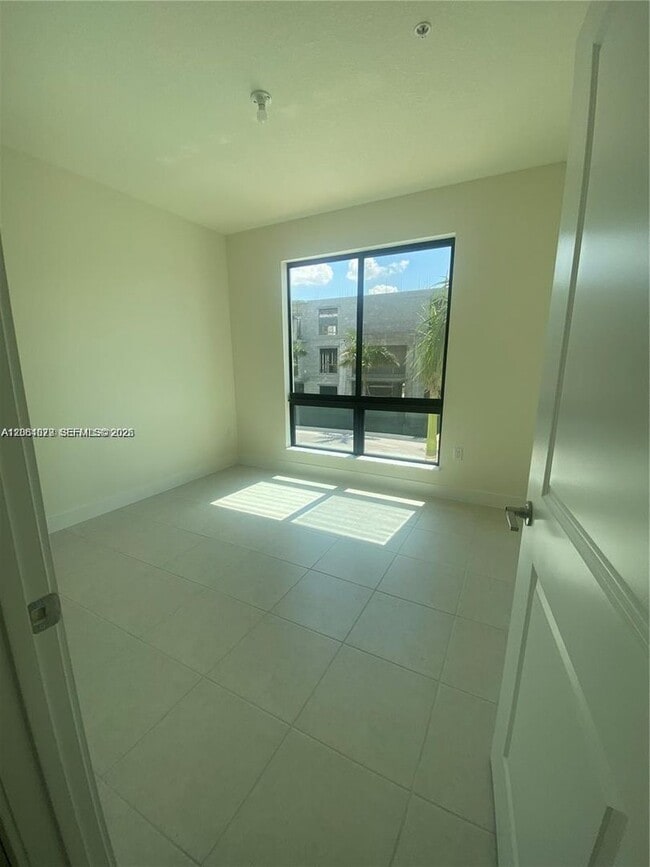 Foto del edificio - 8201 NW 41st St