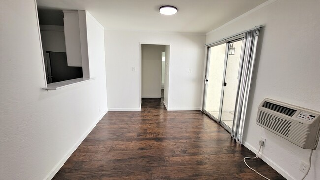 Building Photo - 1740 Laguna Street, Unit D