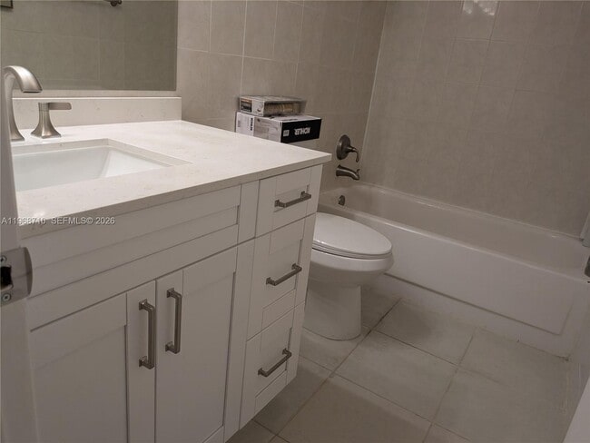 Building Photo - 9621 SW 77th Ave