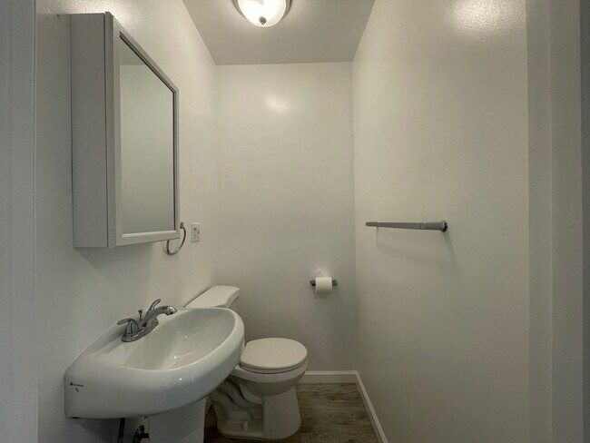 Foto del edificio - 2535 Wallace St